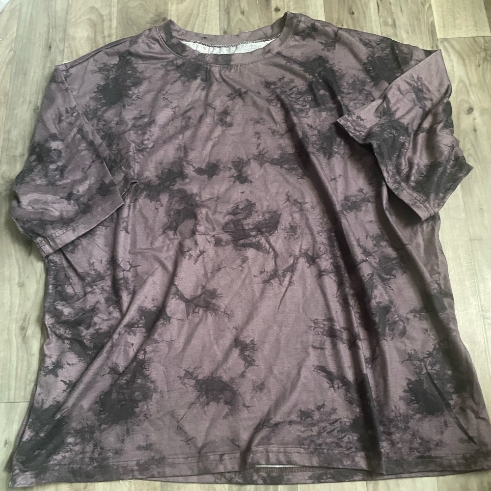 Women’s tie dye shirt